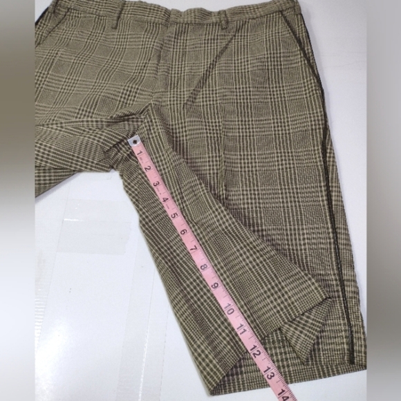 Juicy Counture Olive Men's Plaid  Shorts Size (32) - Picture 9 of 13